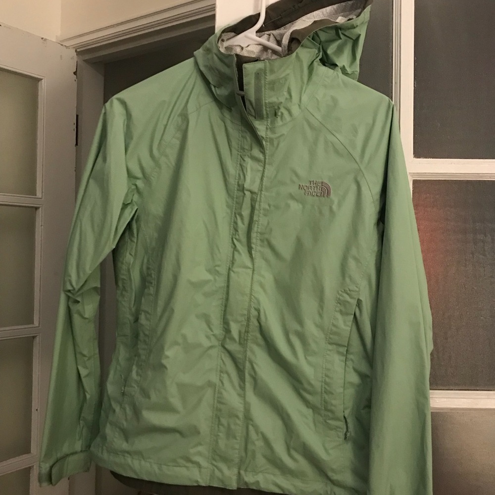 NorthFace Women’s XSmall Raincoat